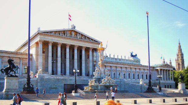 Parlamento (Mayıs 2012)